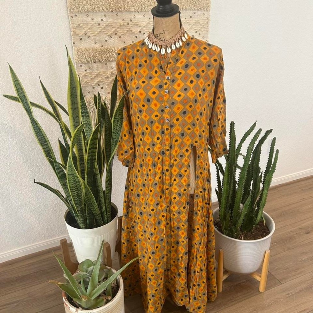 Yellow and orange patterned tunic midi dress with button accents kurta